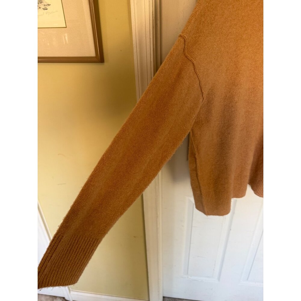 Aerie Tan Slouchy Crewneck Long Sleeve Sweater Size Medium - Picture 3 of 8